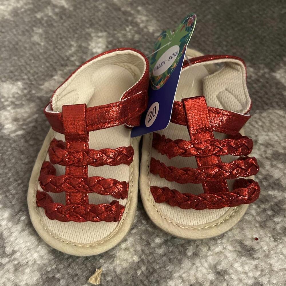 Toddler Girl Red Hard Sole Sandals Toddler Size 4 (NEW)